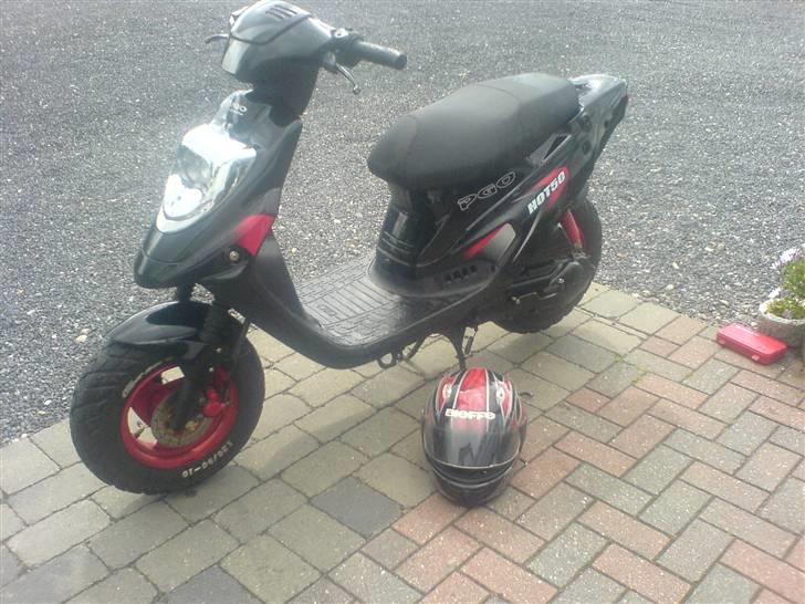 PGO hot 50  SOLGT billede 1