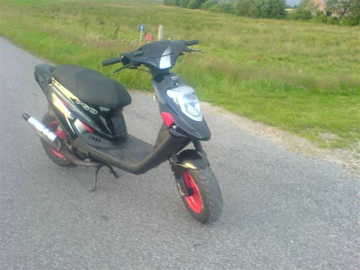 PGO hot 50  SOLGT - med polini rør billede 4