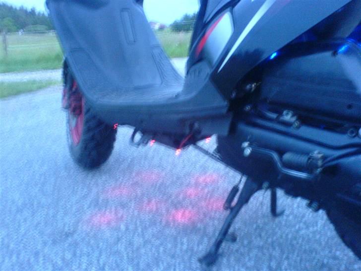 PGO hot 50  SOLGT billede 5