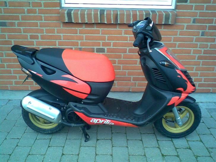 Aprilia Sonic Diablo Black  SOLGT billede 1