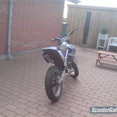 Derbi senda (SOLGT)