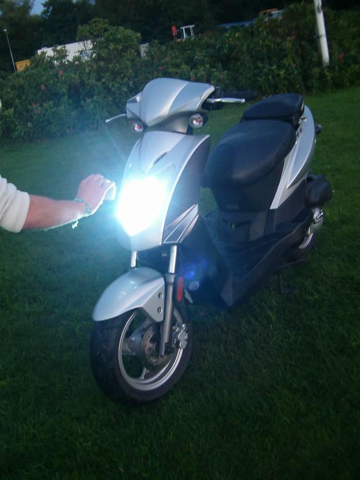 Kymco Agility 50 Solgt  - Xenon 8000k -  billede 11