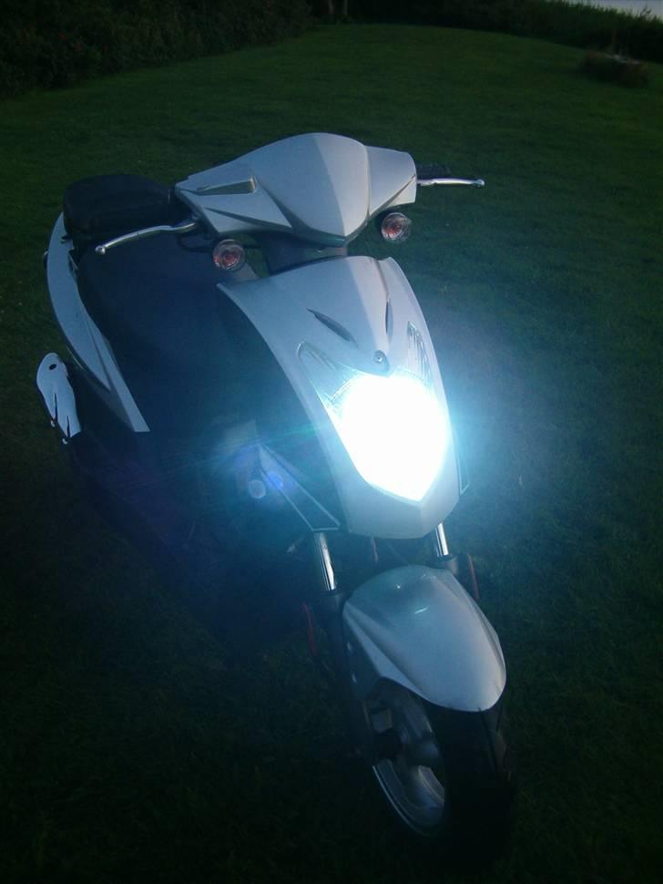 Kymco Agility 50 Solgt  - Xenon 8000k -  billede 12