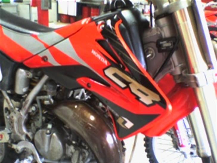 Honda CR85 BYTTET. billede 3