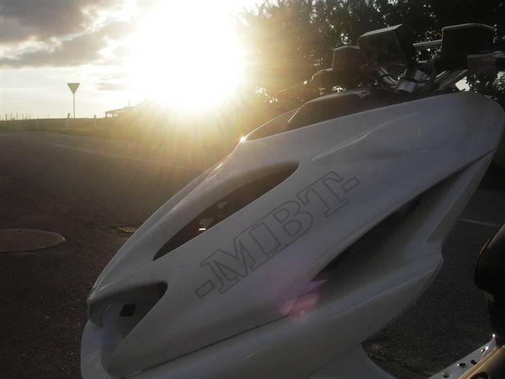 Yamaha Aerox 19,69hk LC DD SOLGT -  Igen min Aerox i fedt sollys. billede 2