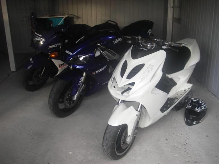 Yamaha Aerox 19,69hk LC DD SOLGT - Min Faders Kawa zzr 1100, Min faders Yamaha Yzf R1, Og den fedeste min Yamaha Aerox.! hehe billede 12