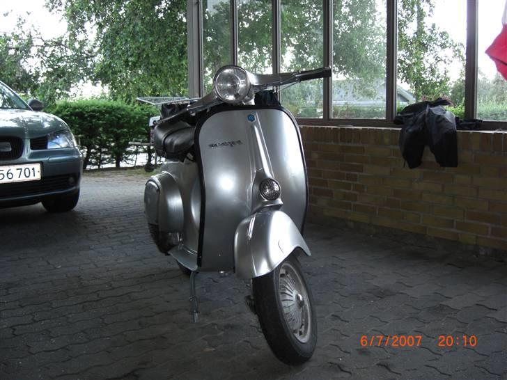 Vespa primera 125 byttet  - fronten billede 1