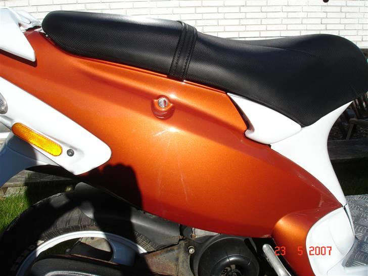 Piaggio Nrg Mc3 Solgt! - Smuk orange farve:) og så den speciel! billede 8