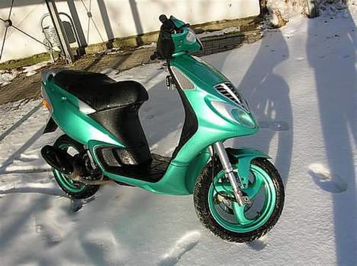 Piaggio Nrg Mc3 Solgt! - Sådan så den ud da jeg købte den for 1 år siden:) billede 10