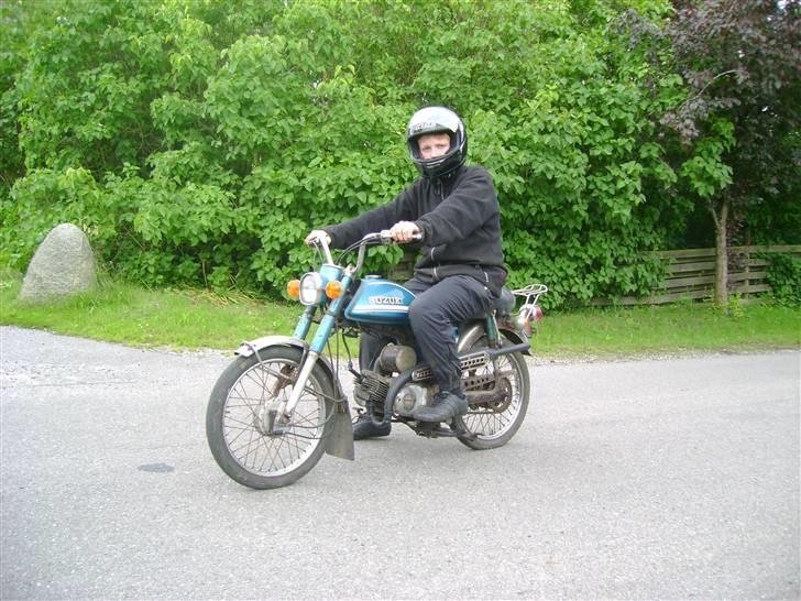 Suzuki K50 - Her er min knallert :D billede 1