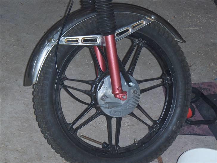 Puch Monza 2 gear (solgt) - igen en flot fælg, og en knap så flot lakering billede 6