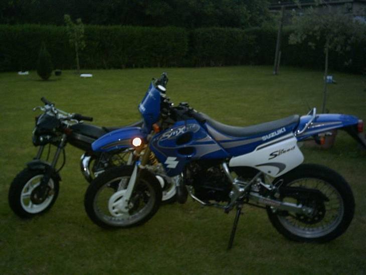 {{currentPhoto.altText}} billede {{currentPhoto.number}}