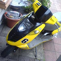 Aprilia Sonic, LC (Solgt)