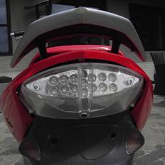 Peugeot speedfight 2