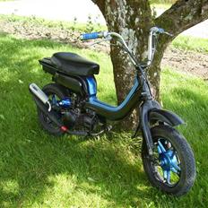 Suzuki fz50..  SOLGT!! SAVN:)