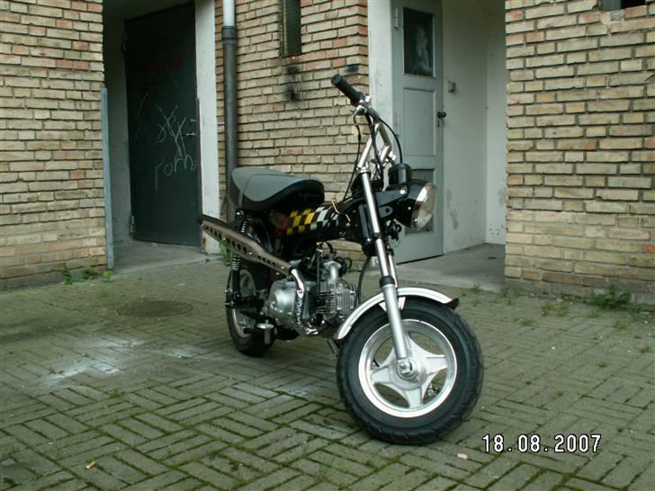 Honda  dax repro 125ccm billede 2