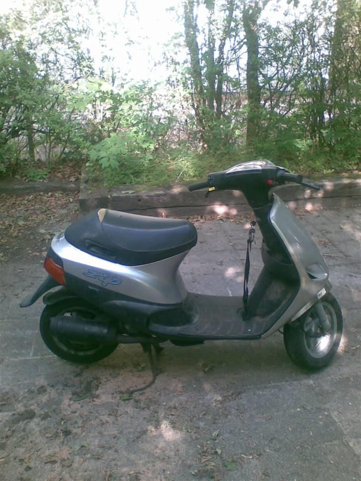 Piaggio ZIP Old *SOLGT* billede 4