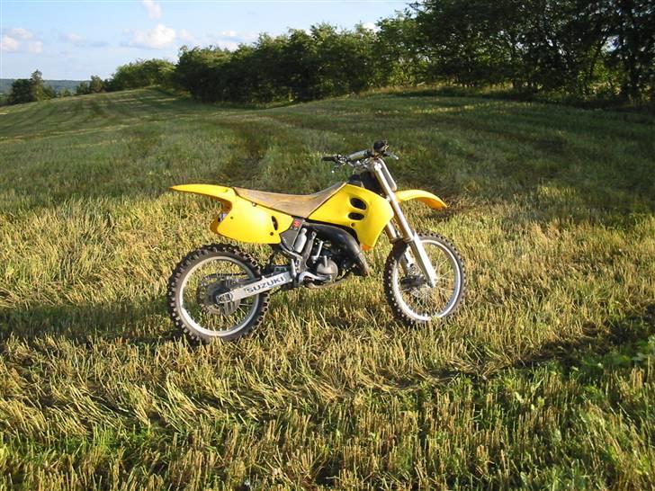 Suzuki RM125 - Byttet til Madass billede 3