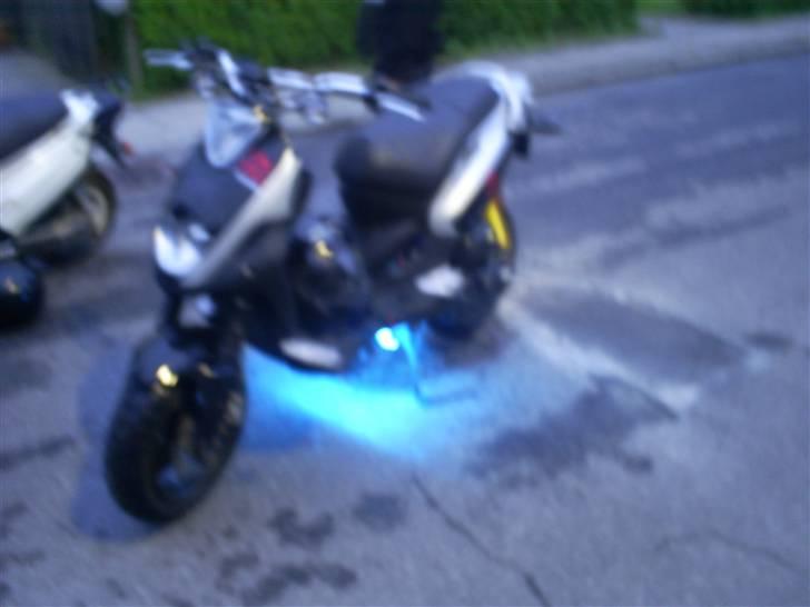 PGO PMX Naked billede 5