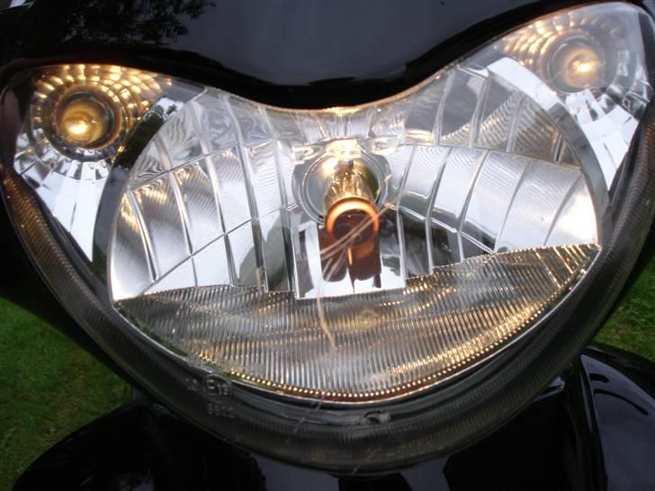 PGO Black Magic Solgt - min forlygte med lille ridse som var der, der jeg købte den. billede 11