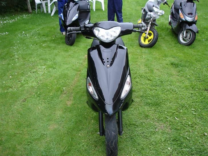 PGO Black Magic Solgt - jaah sån ser den ud forfra billede 19