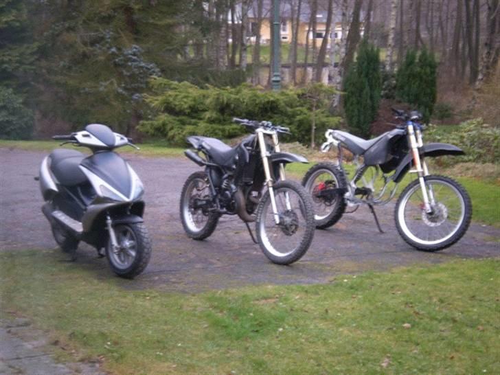 Benelli 491st  - Min benelli til venster, jåsses rmx i midten og mit nye rmx projekt til højre billede 3