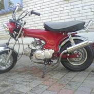 Honda dax kopi solgt