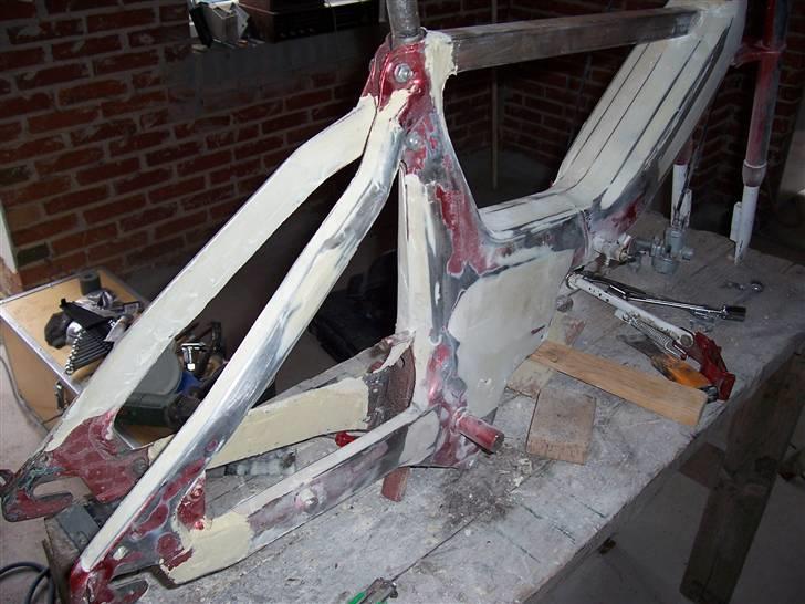 Puch maxi projekt solgt - Mangler stadig at spartle rigtig meget og slibe meget! billede 12