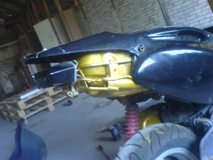 PGO PMX Sport STJÅLET - Når enden er god, er alting godt THE GOLDEN HAWK billede 19