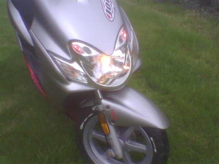 Yamaha jog R ( Lyby´s) billede 7