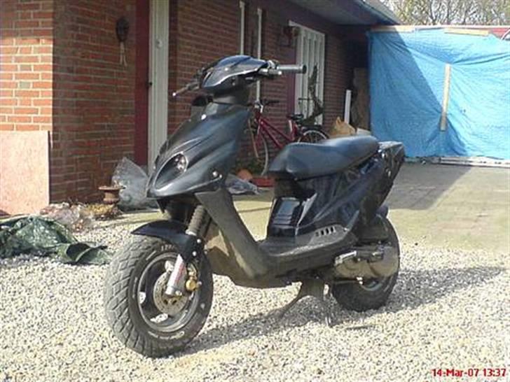 PGO Hot 50 (SOLGT) - Sådan så den ud før, der har jeg lige skiftet fronten :o billede 15