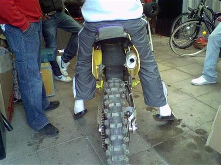 Suzuki rm 85 ( solgt ) billede 2