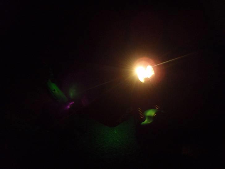 PGO Hot 50 - for og baglygte tændt sammen med neon :D NICE! billede 16