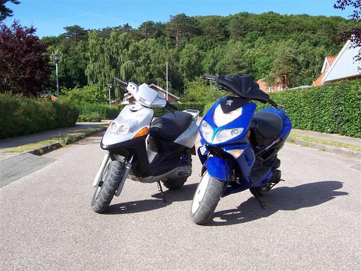 Yamaha BWS NG - Ved min fætters Speedfight :D billede 17