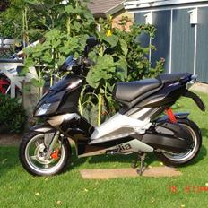 Aprilia SR 50 R FACTORY