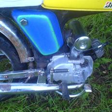 Yamaha fs-1 4gear KNEPPET