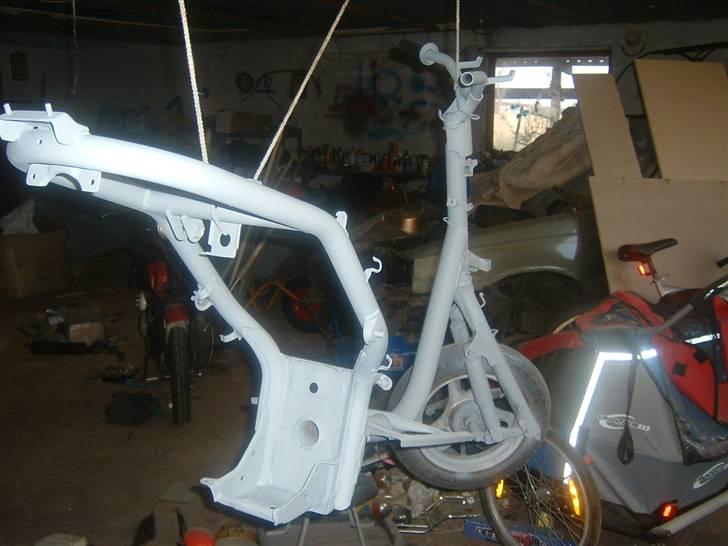 Honda Vision  ->!!..DEAD..!! <- - nymalet stel.. :-) billede 1