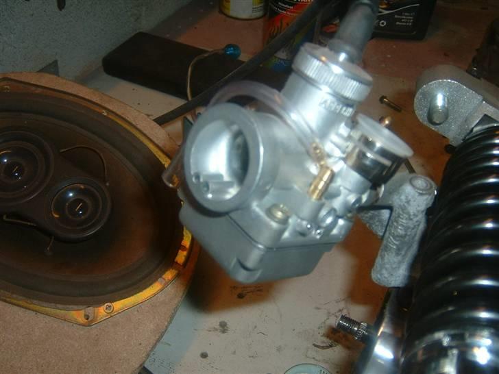 Honda Vision  ->!!..DEAD..!! <- - 21mm karburator..... billede 2