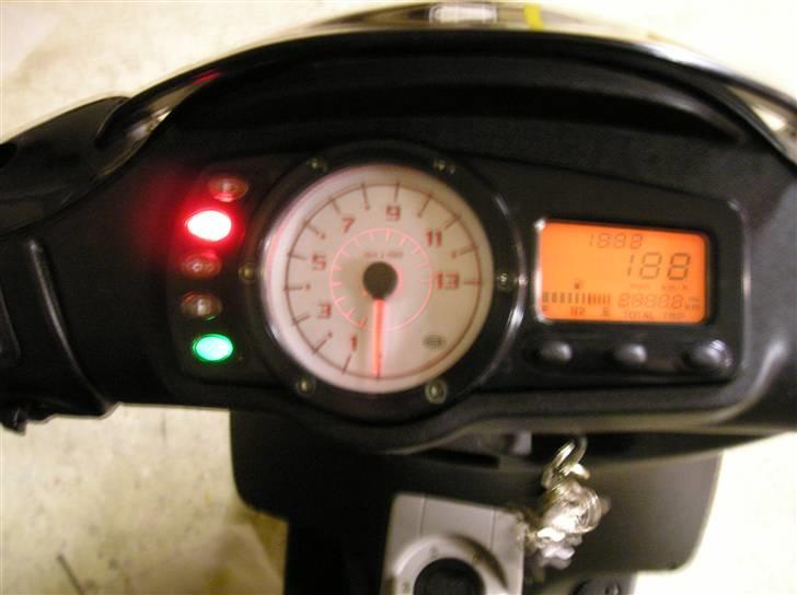 Piaggio NRG Power DT / Solgt / billede 5
