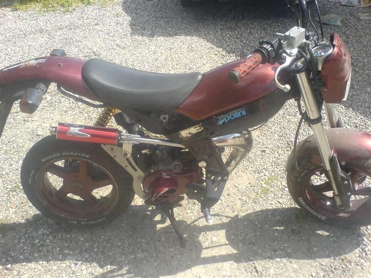 Suzuki street magic  SOLGT billede 4