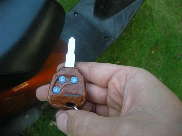 Yamaha jog SOLGT billede 7