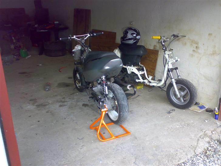 Yamaha jog  - der står a racer sonic sku også hehe billede 1