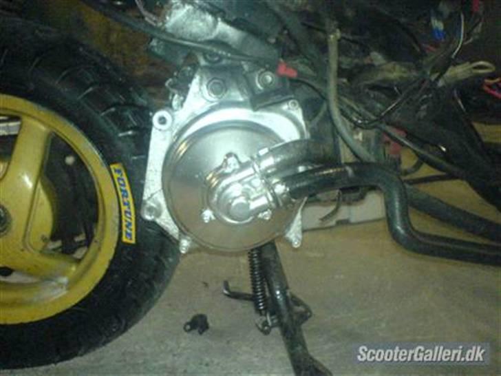 Aprilia sonic lc gp billede 4