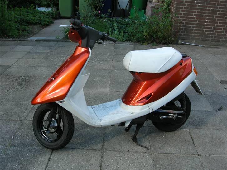 Yamaha jog SOLGT billede 8