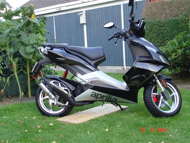 Aprilia SR 50 R FACTORY billede 10