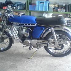 Yamaha 4 gear dx (solgt)