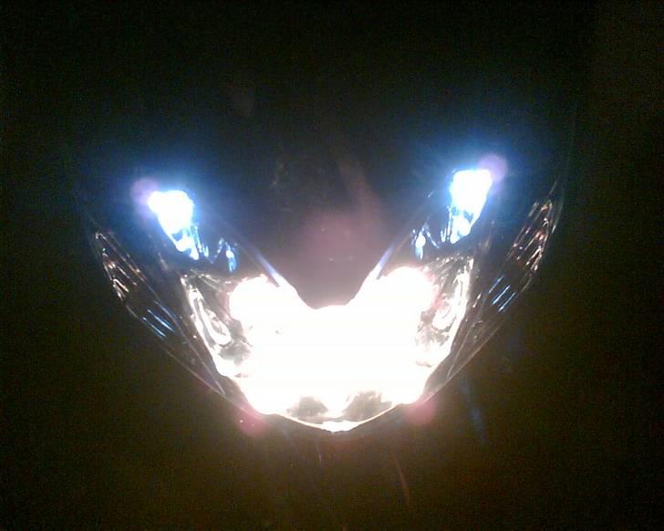 Yamaha Jog R  (Solgt) - Xenon pærer billede 11