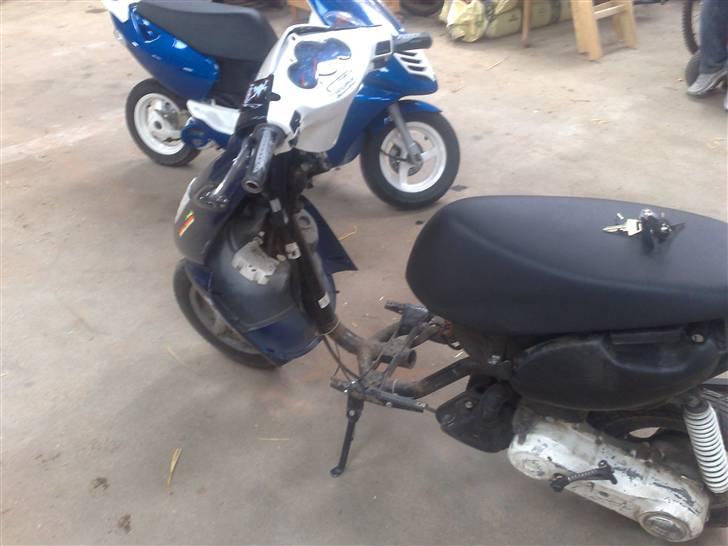 Aprilia Sonic {Byttet} - Igang med af skifte inder skjolde billede 7