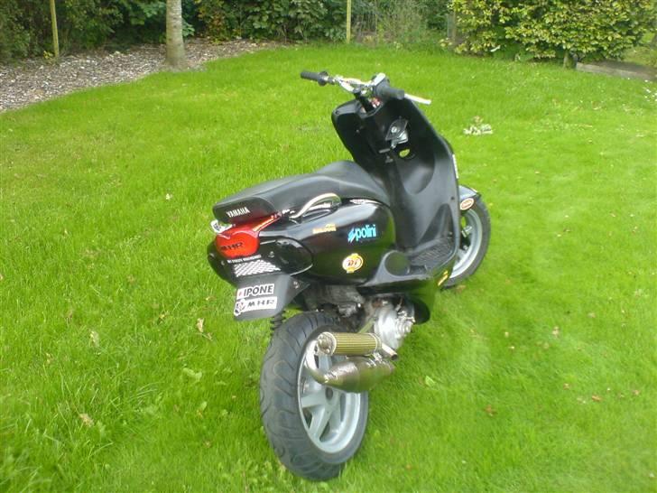 Yamaha Neos Lc  Black  SOLGT - Så har den sku fået lidt lak og div. stickers, skriv gerne hvad i synes om den.... billede 6