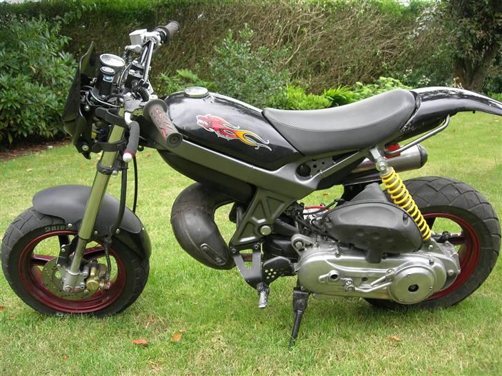 Suzuki street magic SOLGT billede 2